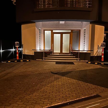 The Residence Central Jacuzzi Boutique (Adults Only) Cluj-Napoca Exterior foto